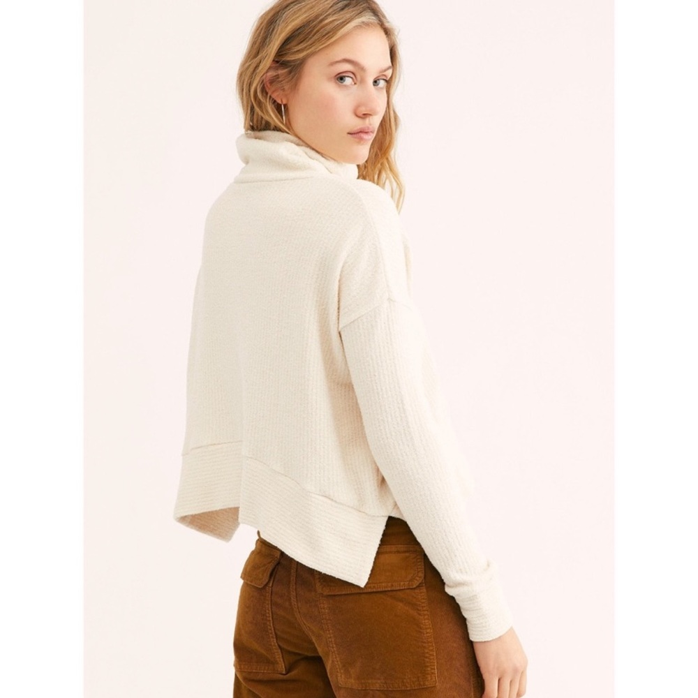 FREE PEOPLE ivory cream textured Look Sharp pullover turtleneck sweater M